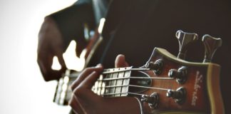 Создание музыкального бота с помощью Discord.js JavaScript